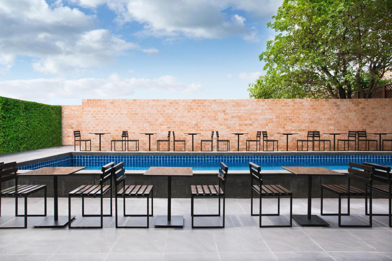 Theorie Hotel Sukhumvit By Slh - Sha Extra Plus Samut Prakan Luaran gambar